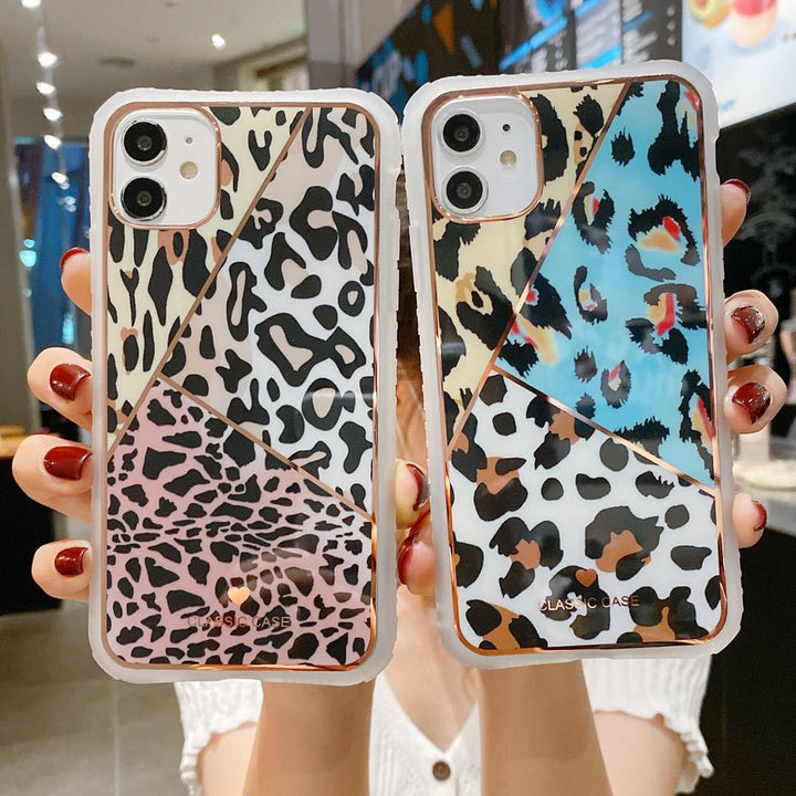 Discover the Leopard Print Electroplated Phone Case
